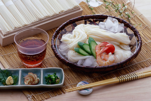 Hiyashi-somen (cold somen noodle)
